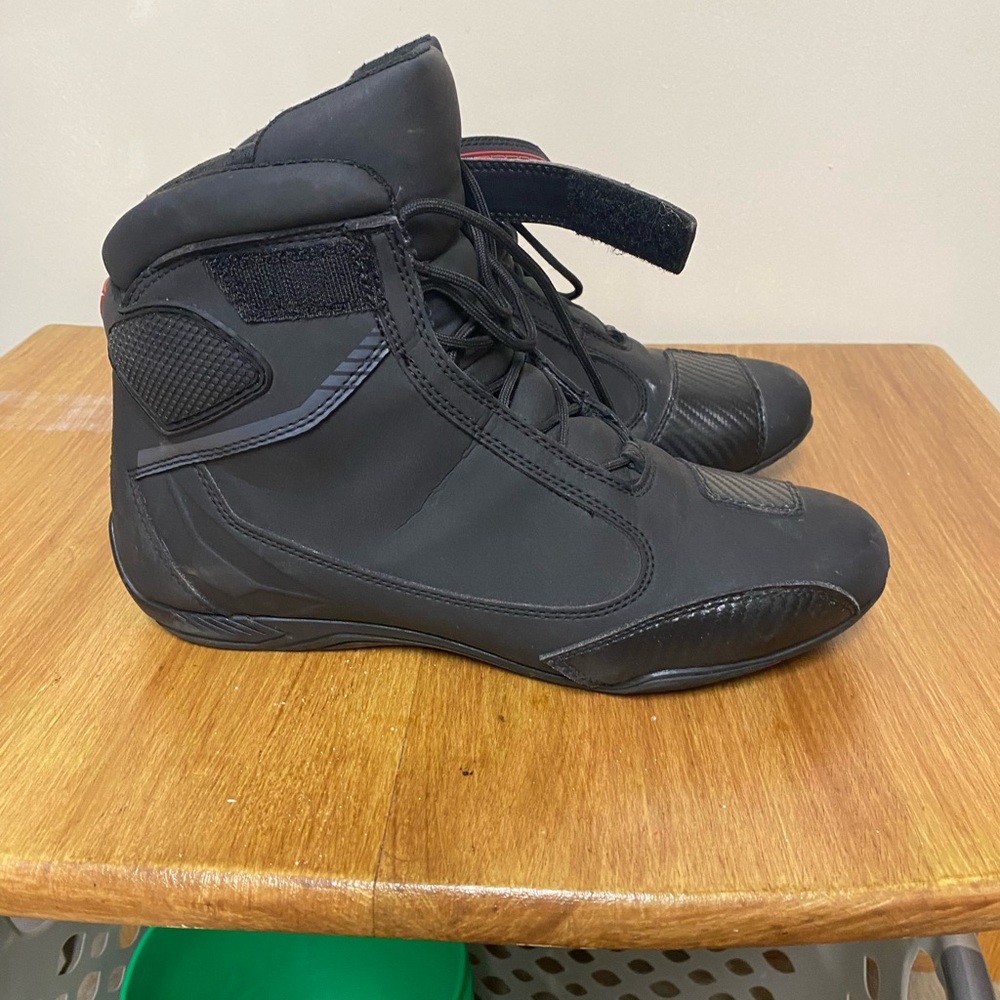 Black High-Top Men's Shoes
